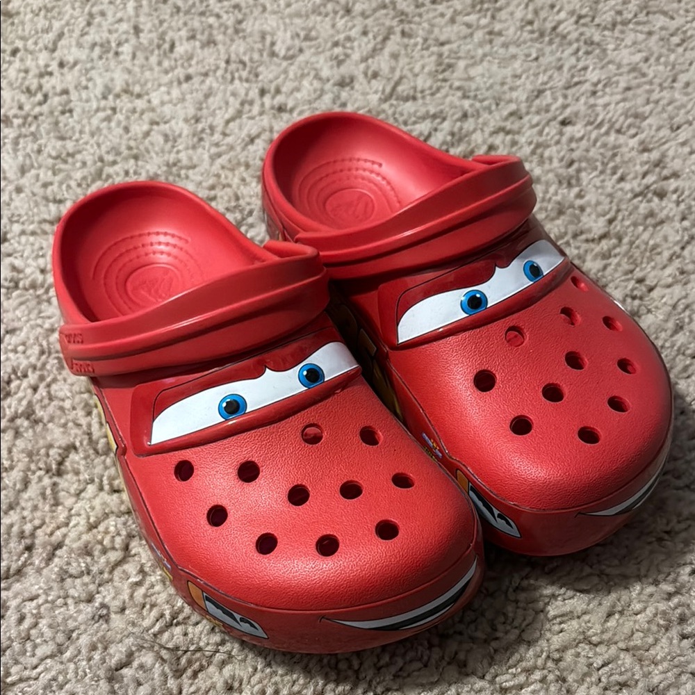 Lightning McQueen Crocs